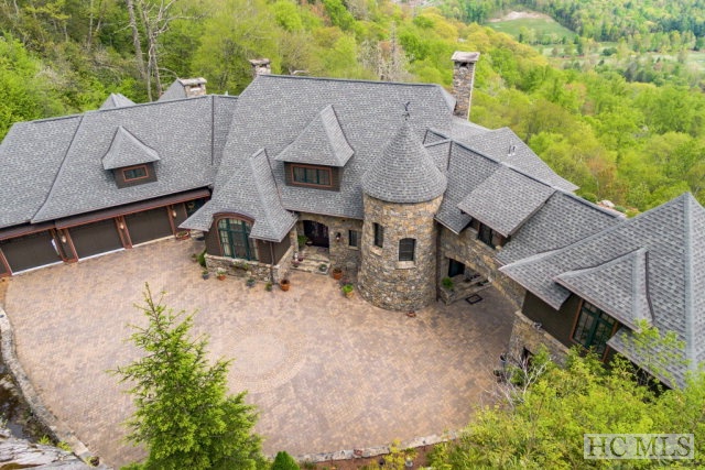 Homes for Sale in Highlands Cove