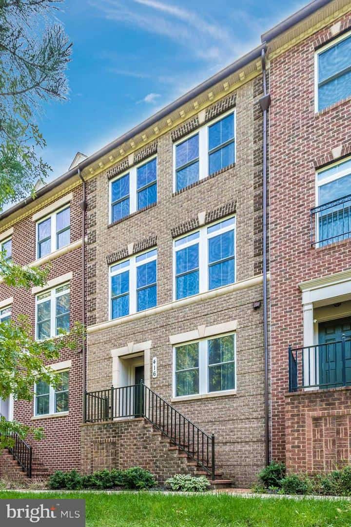 Listings for Boyd McGinn