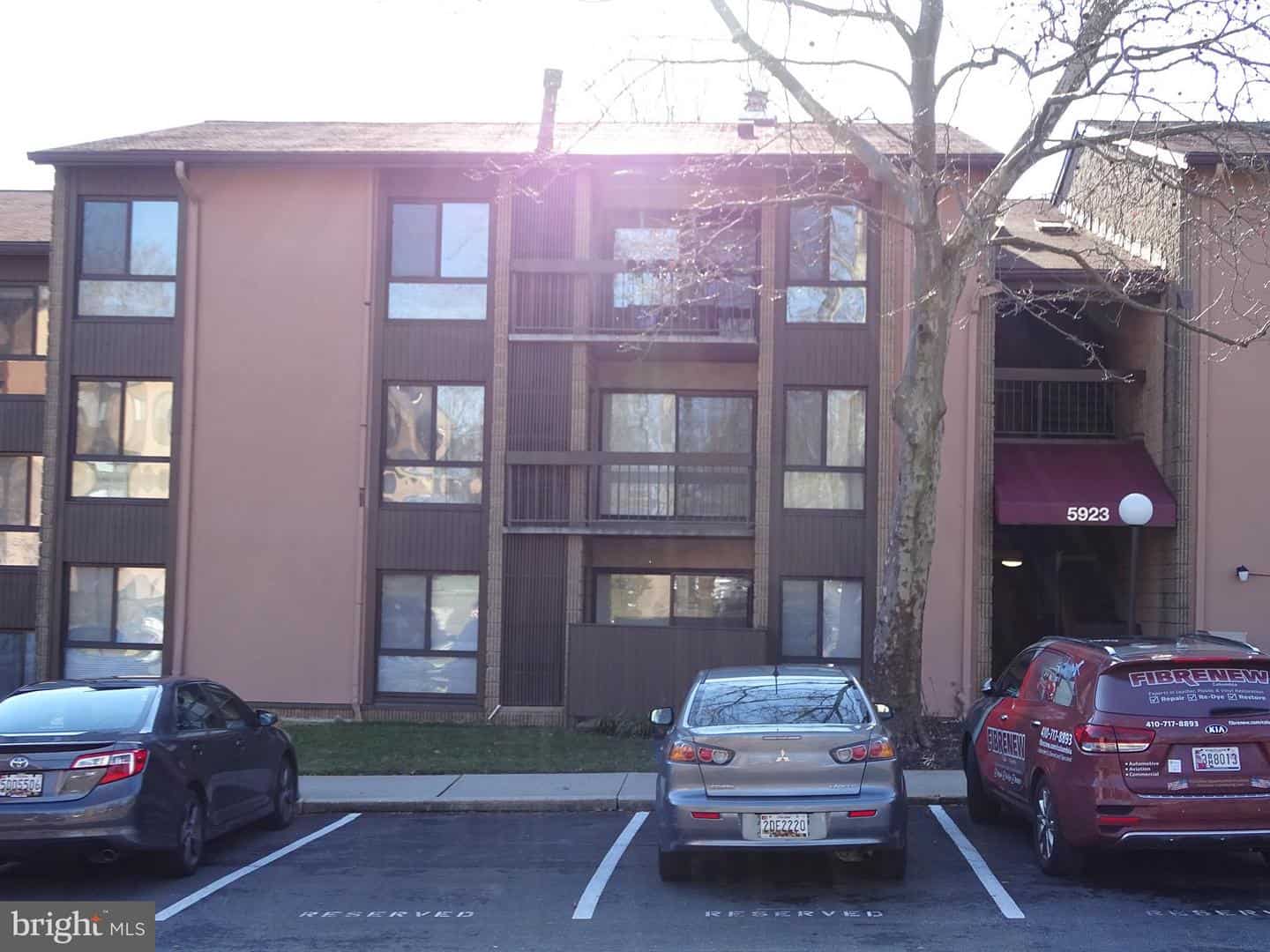 Listings for Dixie Chinn