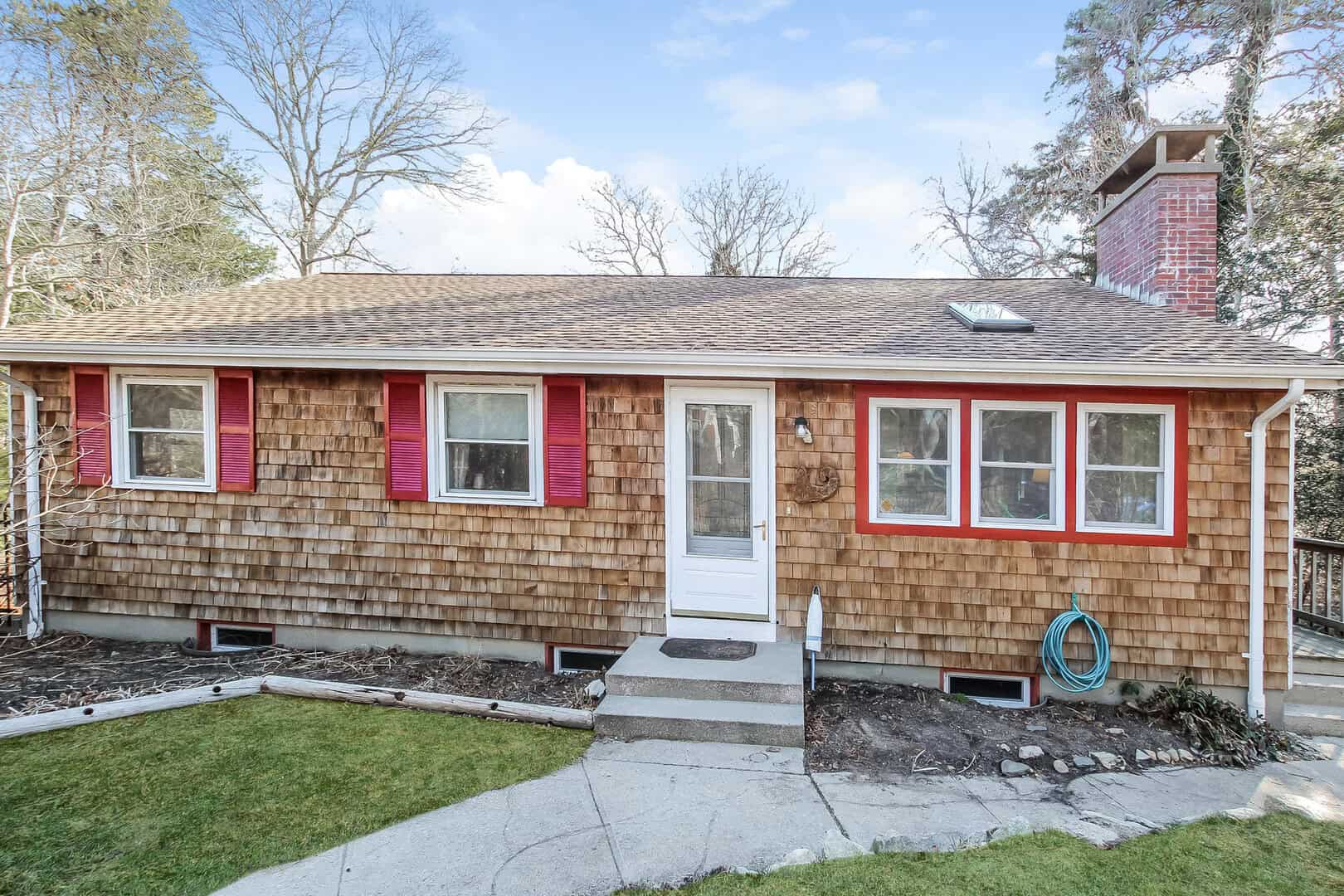 Listings for Shelley Thompson