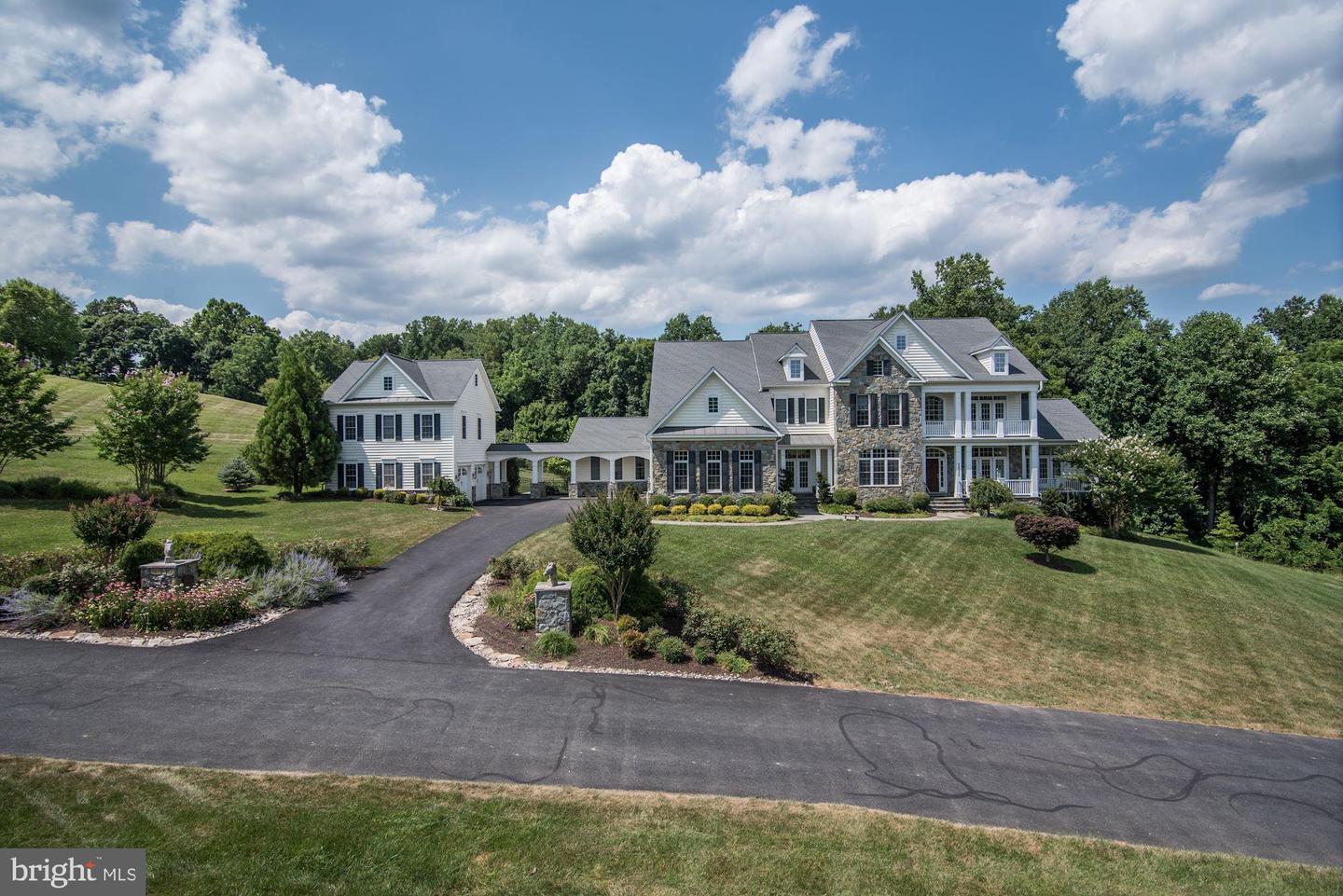 Clarksburg MD Homes with Main Level Bedroom