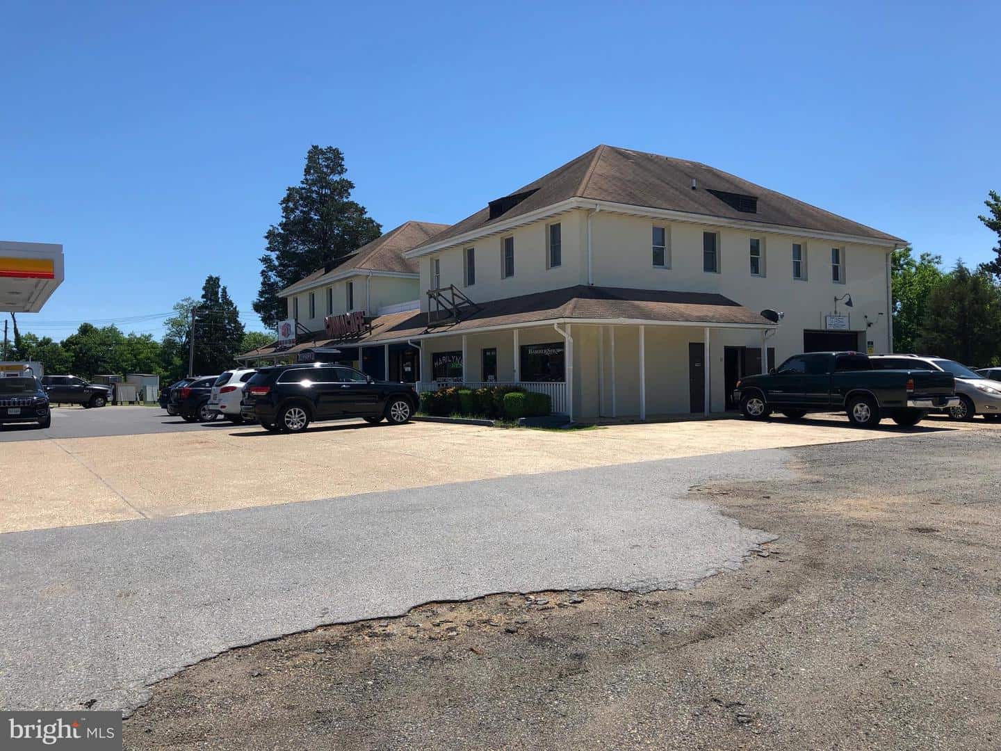 Listings for Barb Click