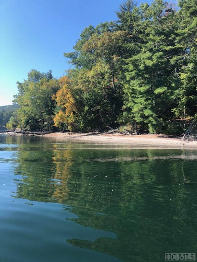 Land for Sale in Buck Knob Island