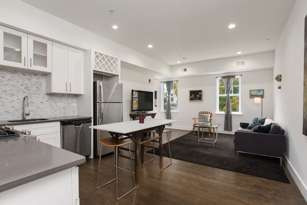 Listings for Lisa Salerno