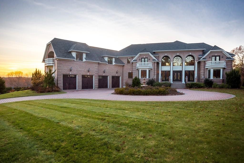 North of Boston Luxury Homes