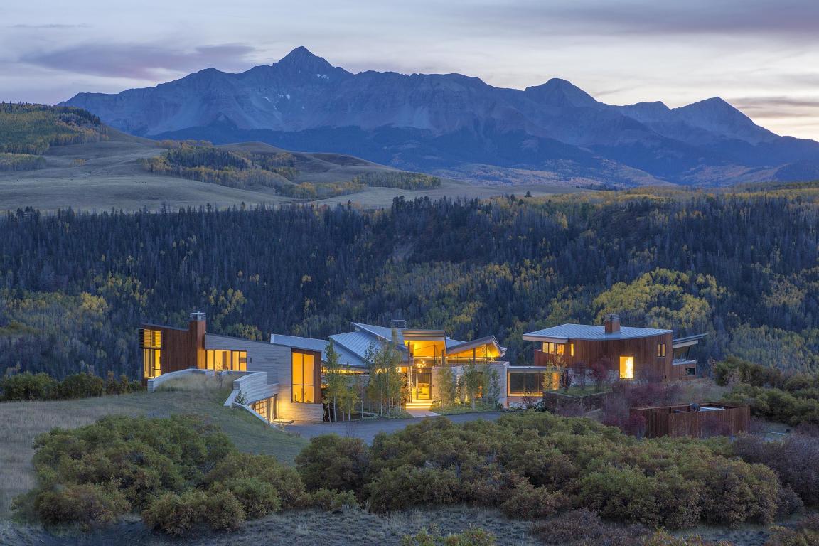 Homes with 25+ Acres