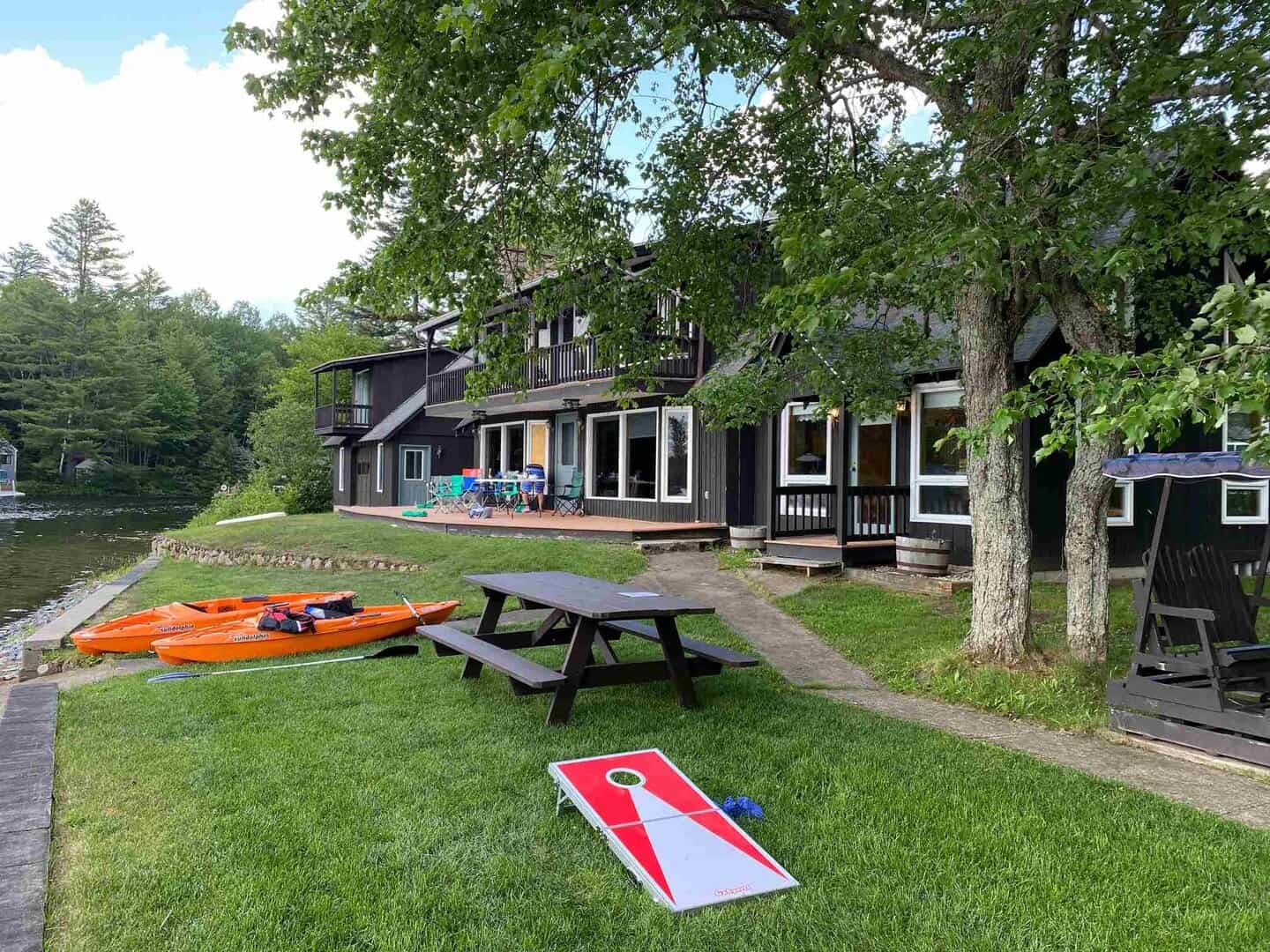Listings for Debi Davis