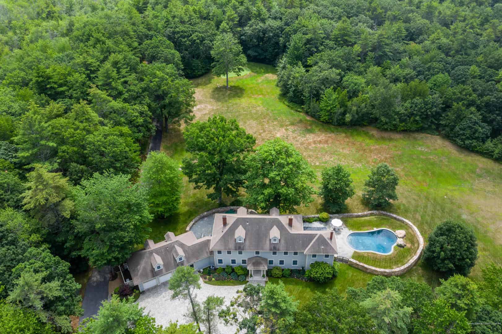 Listings for Dava Davin