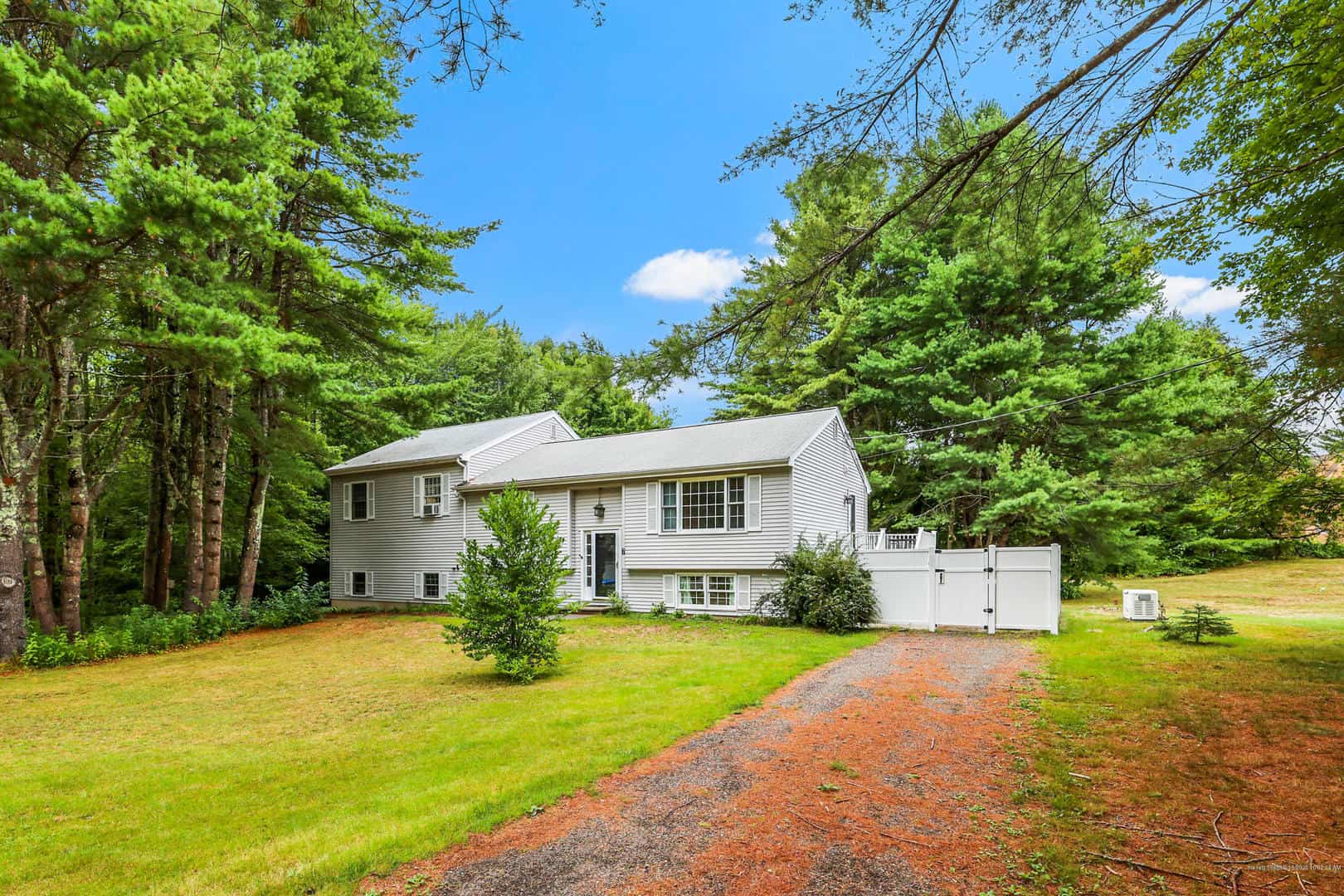 Listings for Jeff Rioux