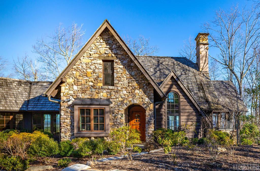 Lake View Homes