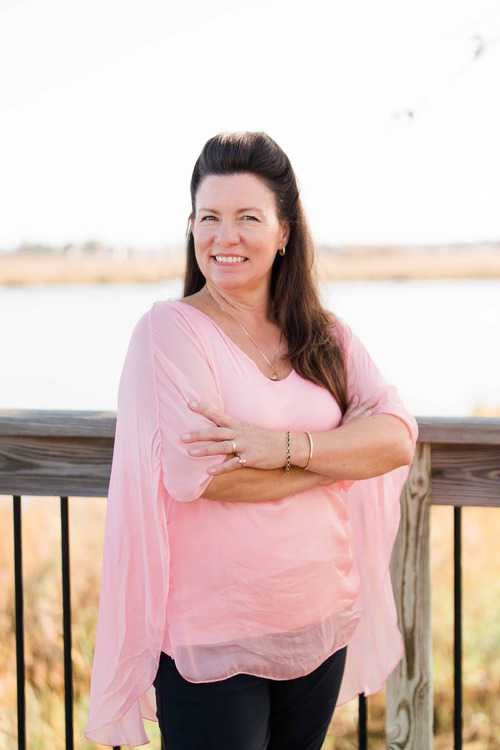 Julie Cary