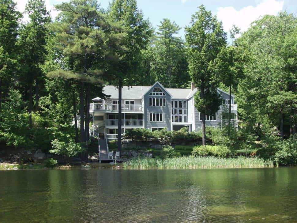 Lakes Region Land