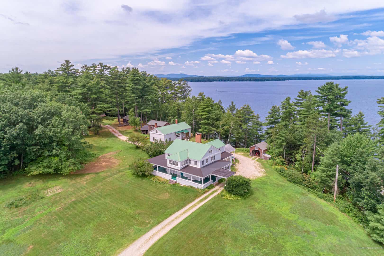 New Englander Homes