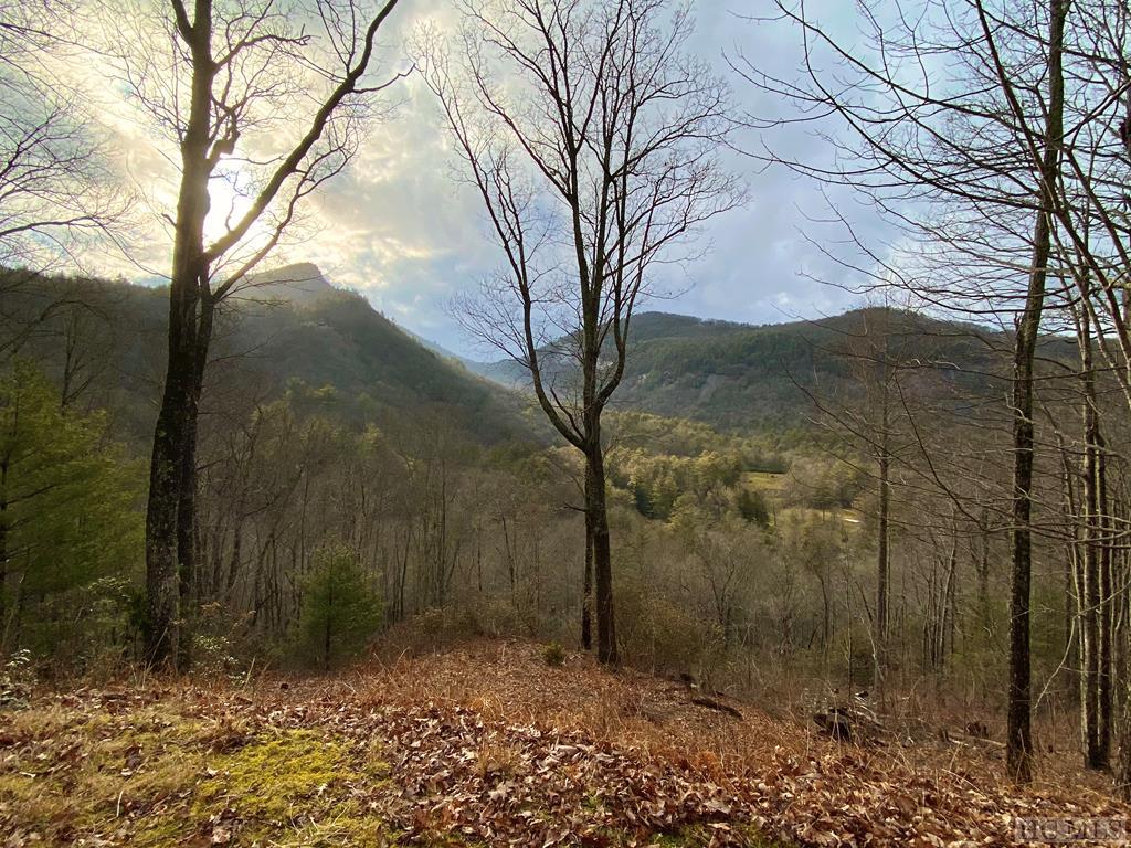 Sapphire Valley Land