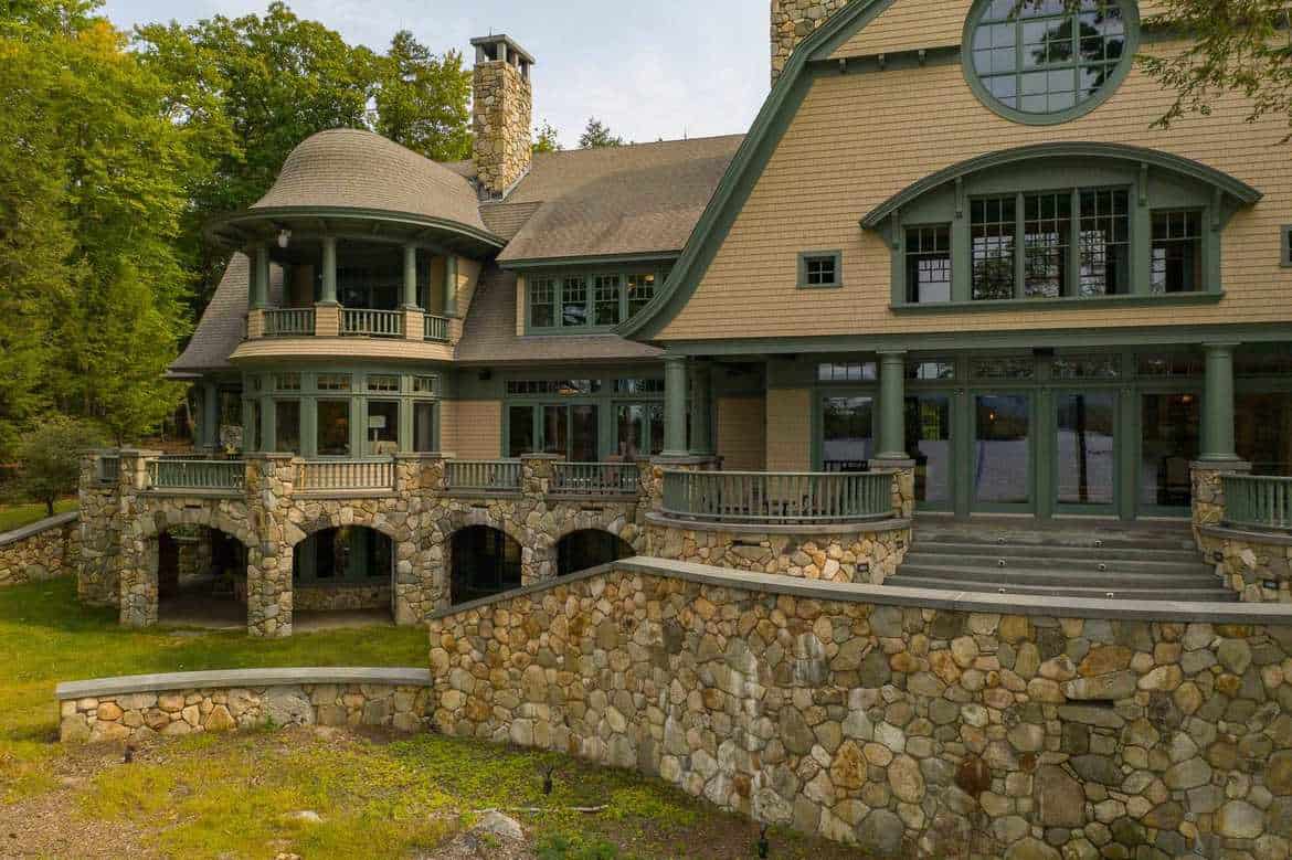 Waterfront Homes