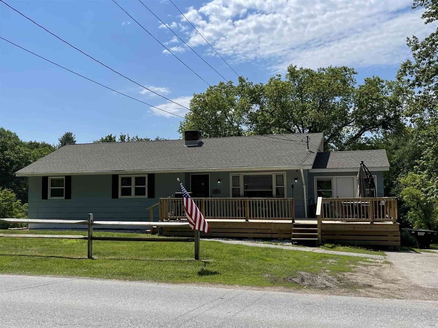 Listings for Max Walker
