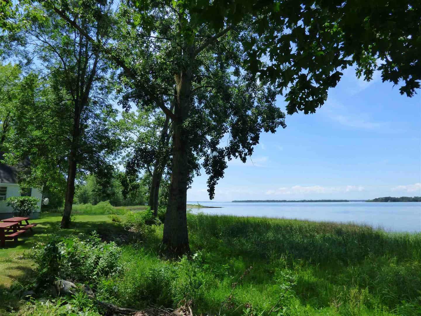 Vermont Waterfront Properties Over $500k