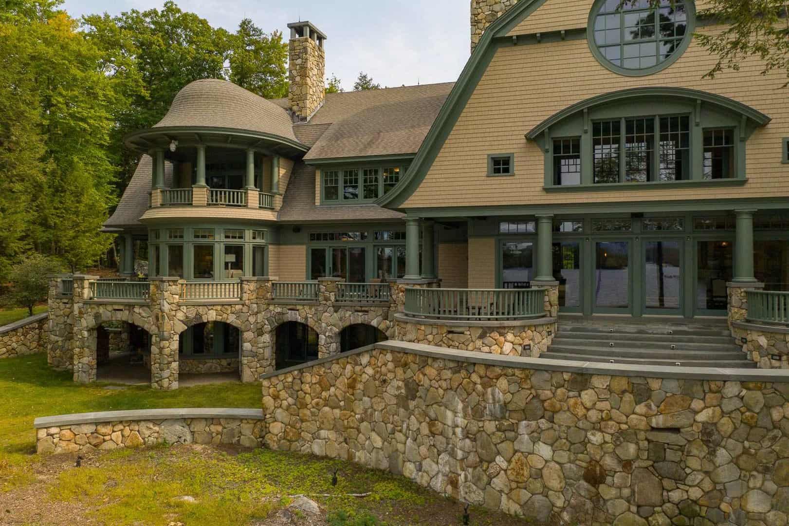 Listings for Richard St. George