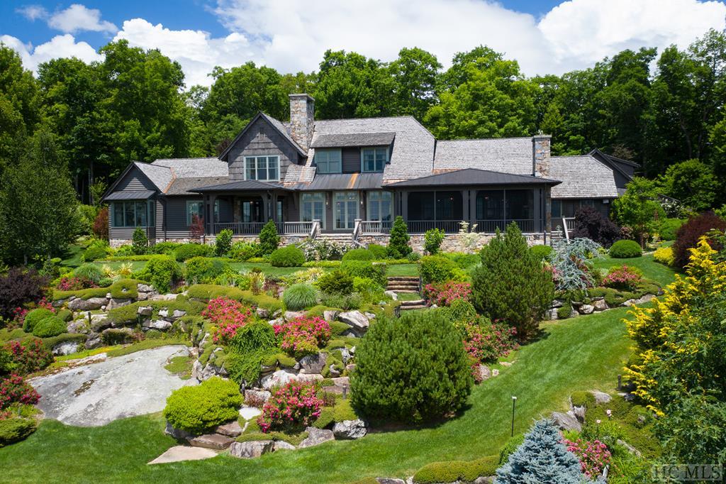 Sapphire Valley