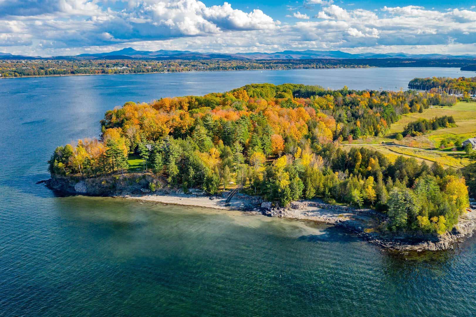 Lakefront & Lake View Properties