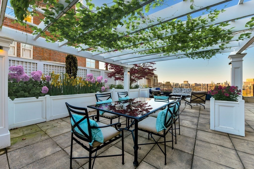 Heritage on the Garden