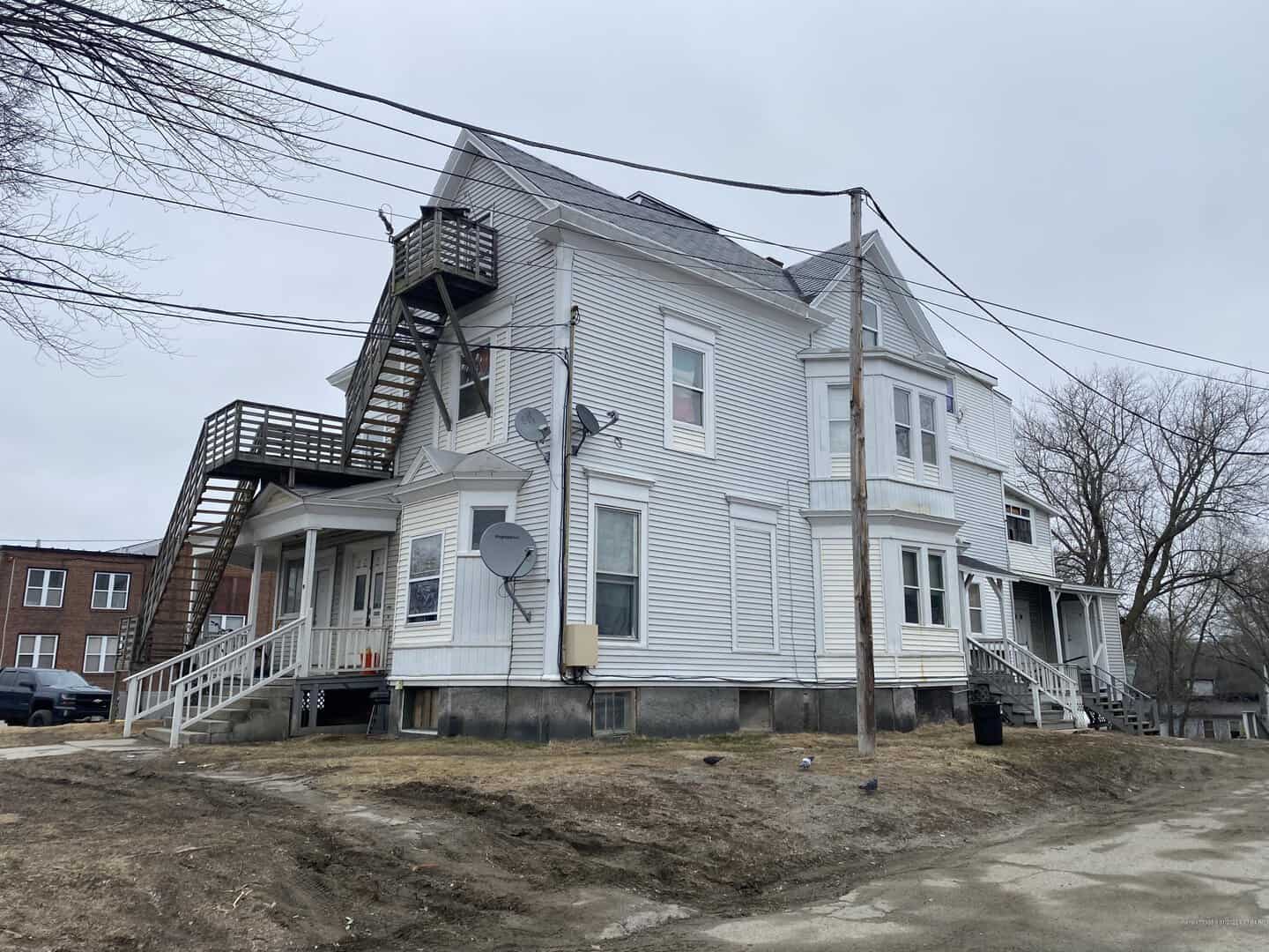 Homes Near Colby College