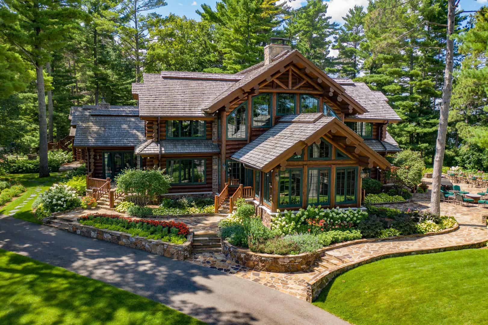 Listings for LORRI RIEFF