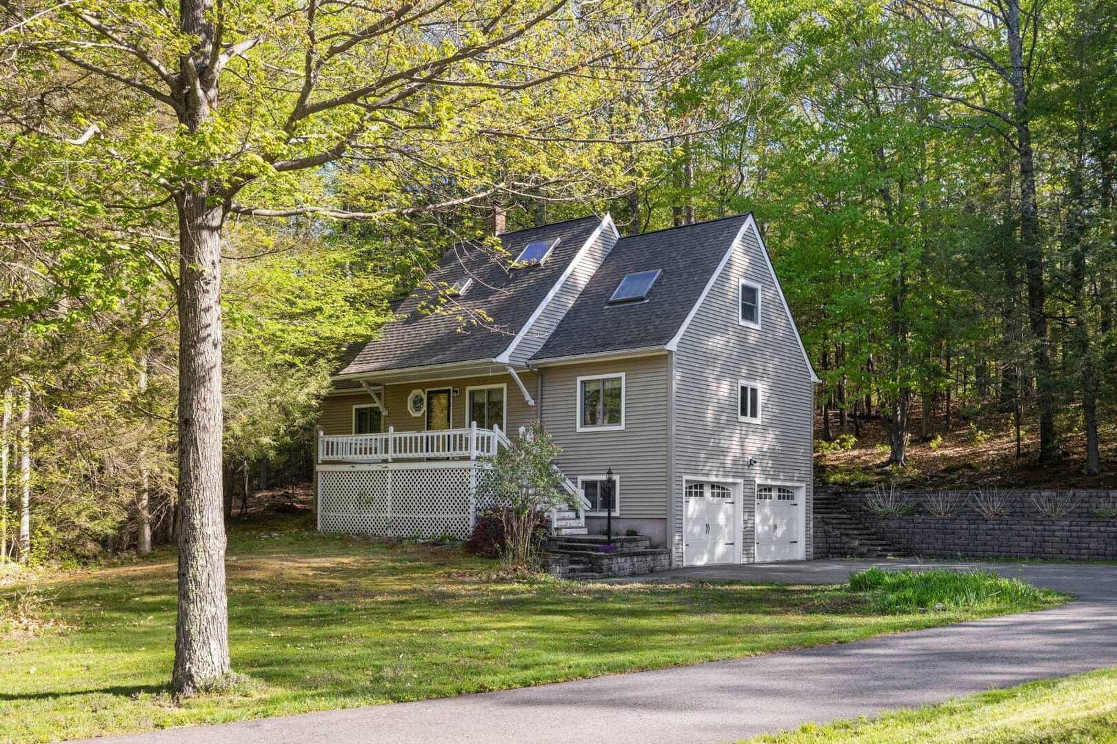 Listings for Lisa LaFreniere