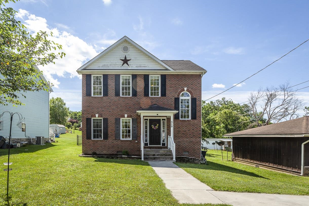Listings for Betsy Glendye
