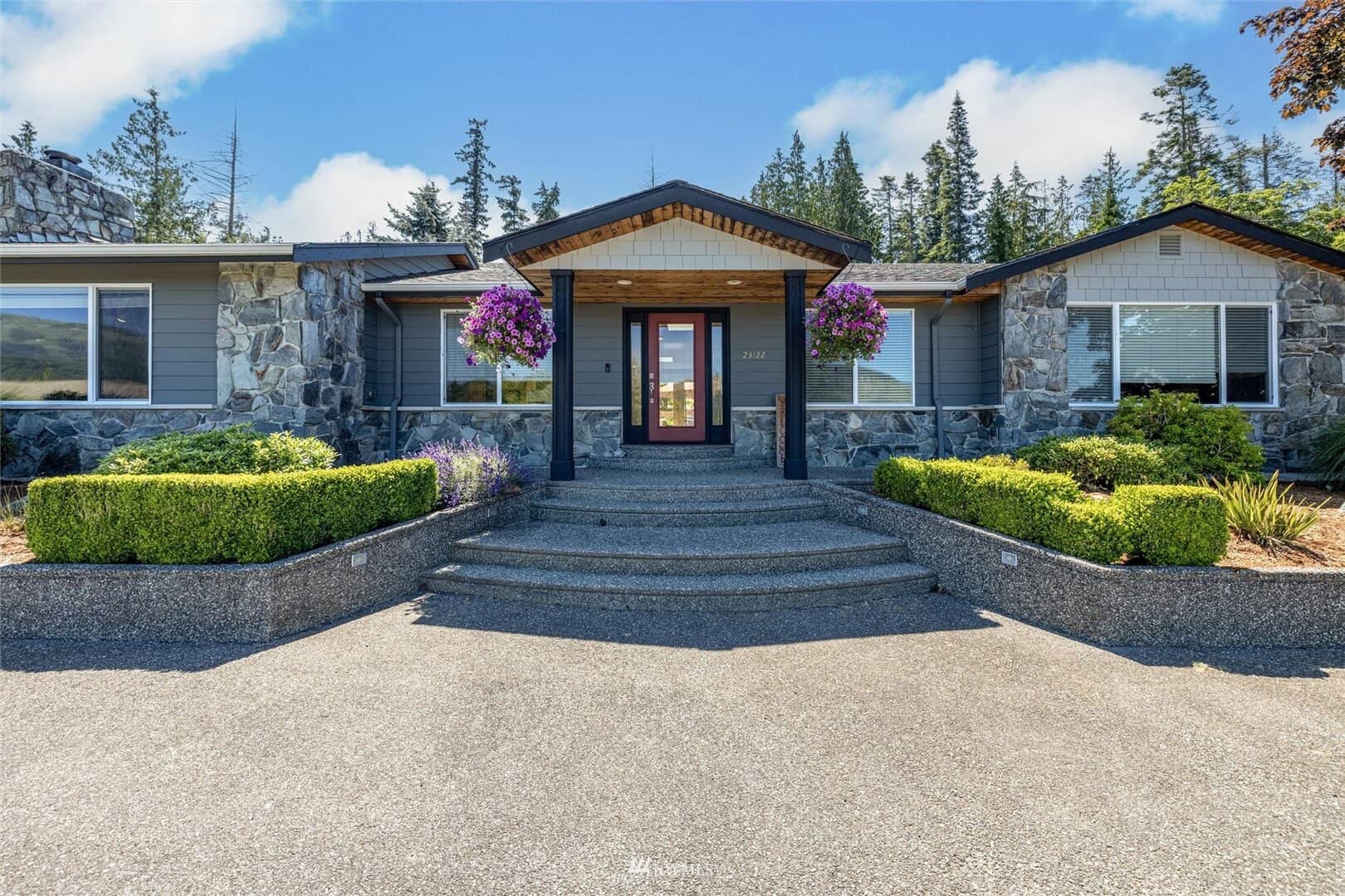 Just Listed - 1 Day on Market