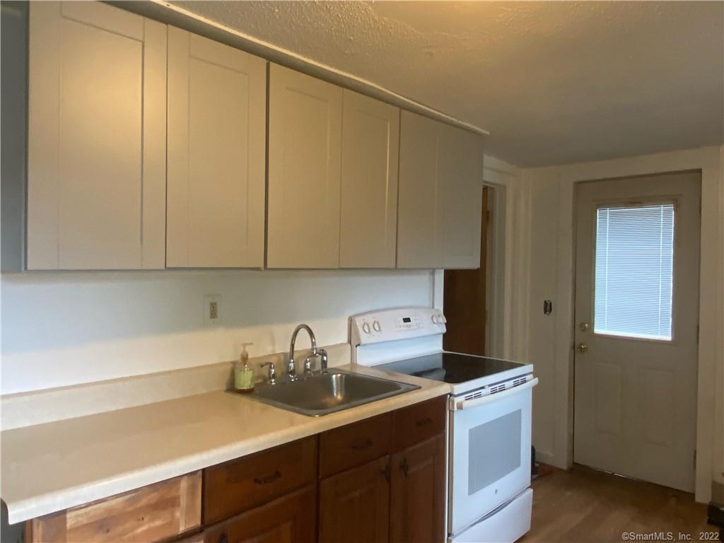 Listings for Marie Michaud-Strout