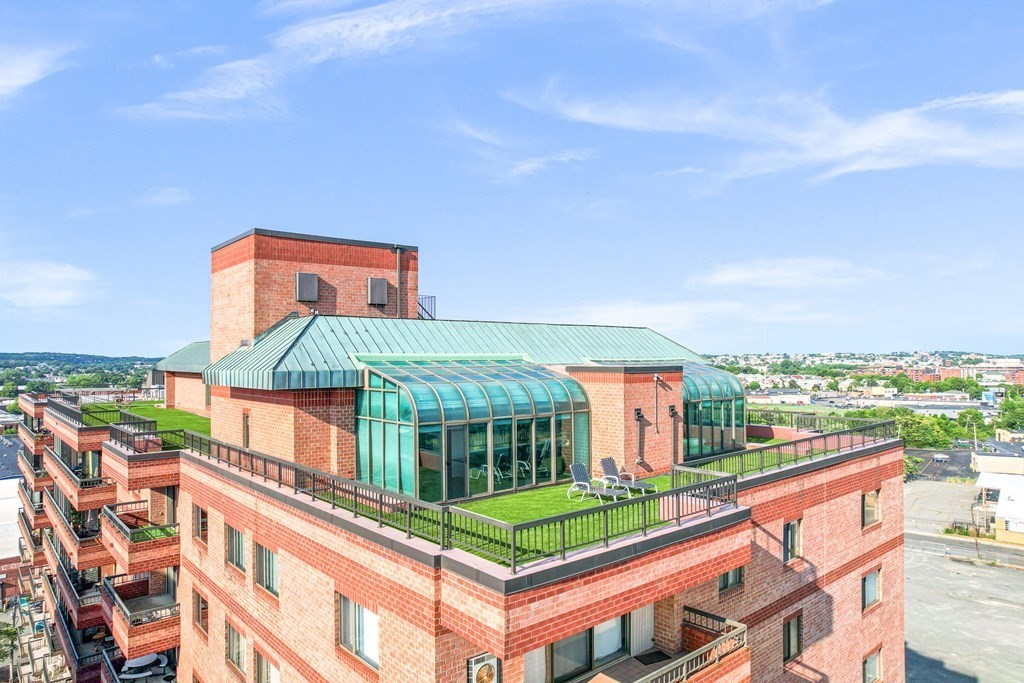 Condos with Fireplaces