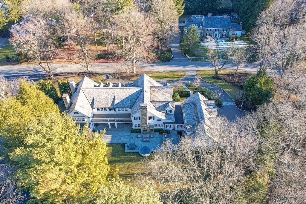 Wellesley MA Homes with Virtual Tours