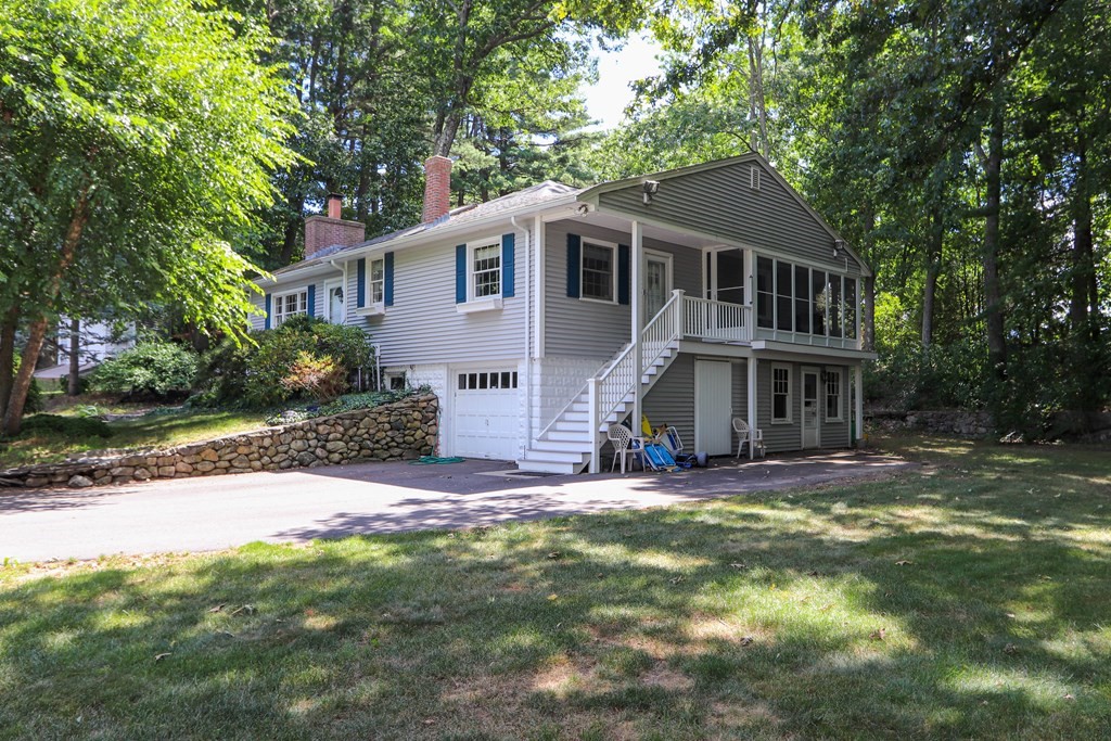 Water View Homes in Wellesley MA 