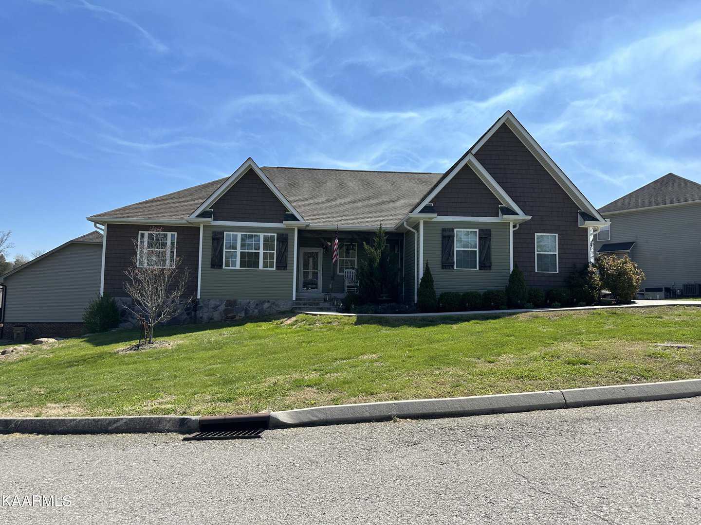Listings for Claudia Stallings