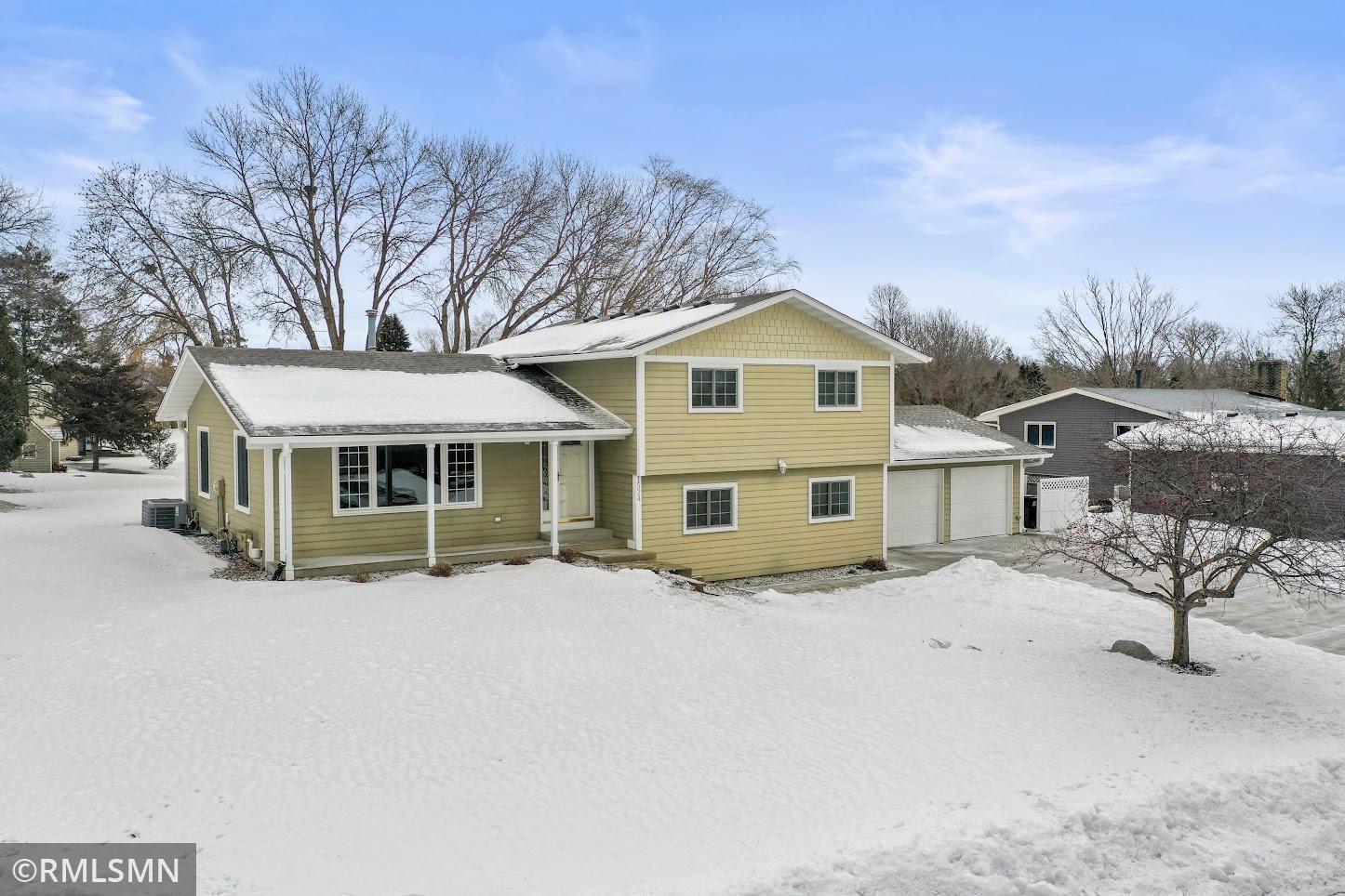 Listings for Larry Defries