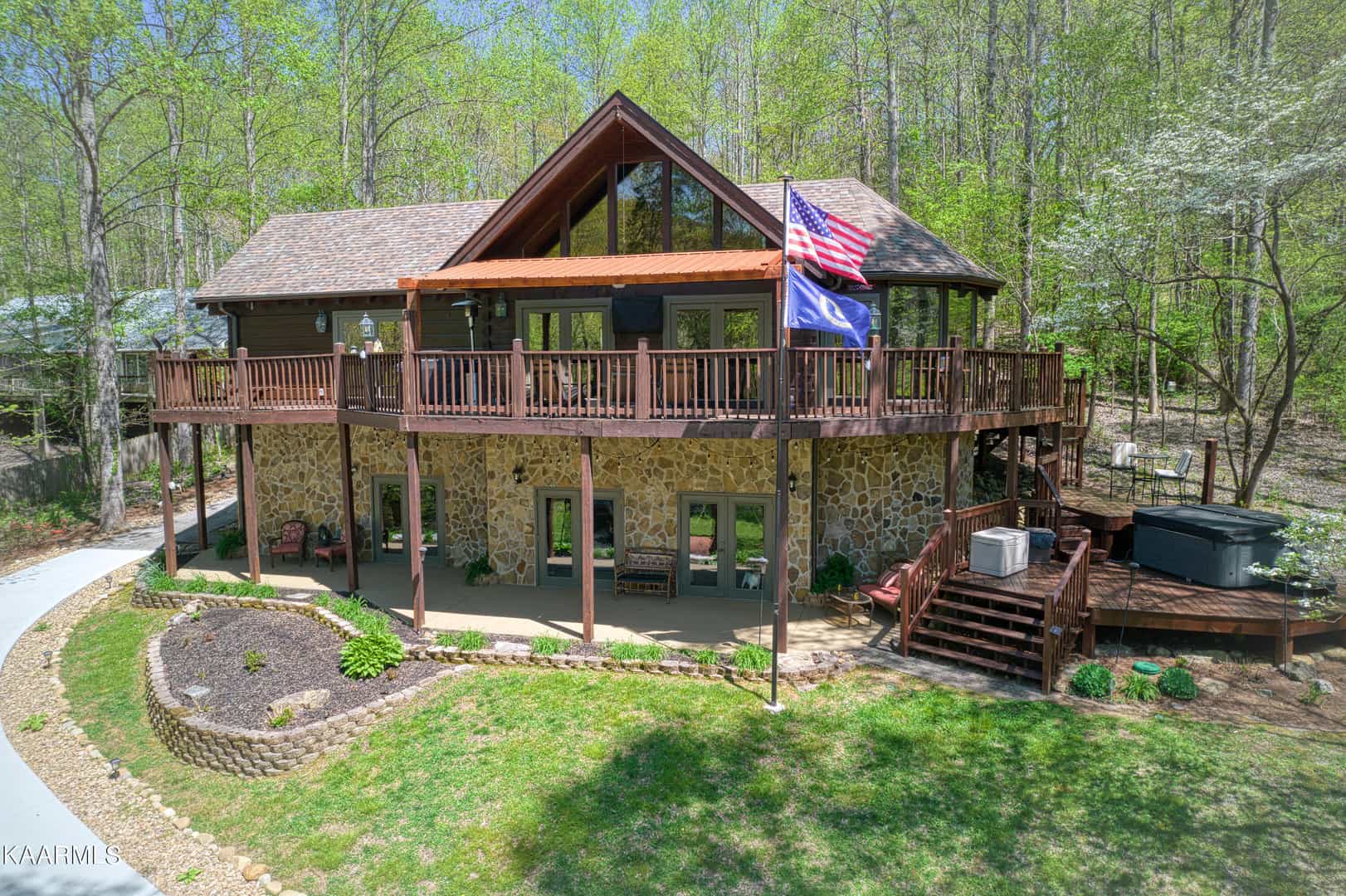 Listings for Michael Smith