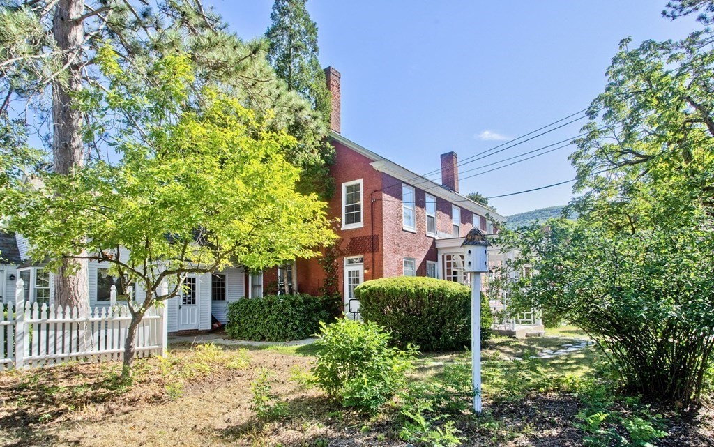 Listings for Wanda Mooney