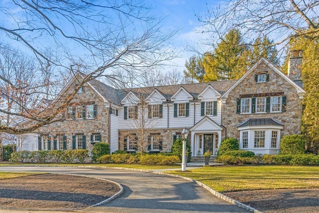 Wellesley MA Homes for Sale With Yards