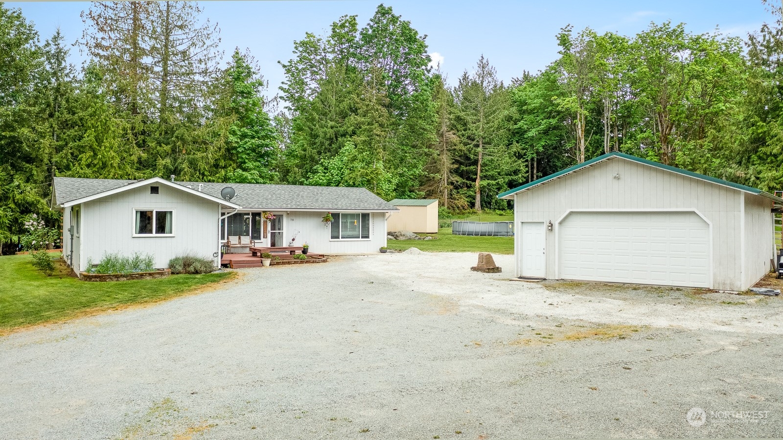 Listings for Steve Hall