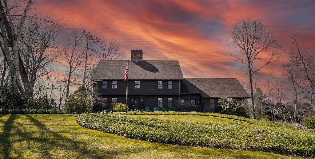 Homes Near Mount Holyoke