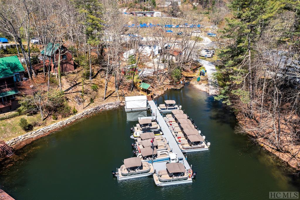 Listings for Brooke Wahl