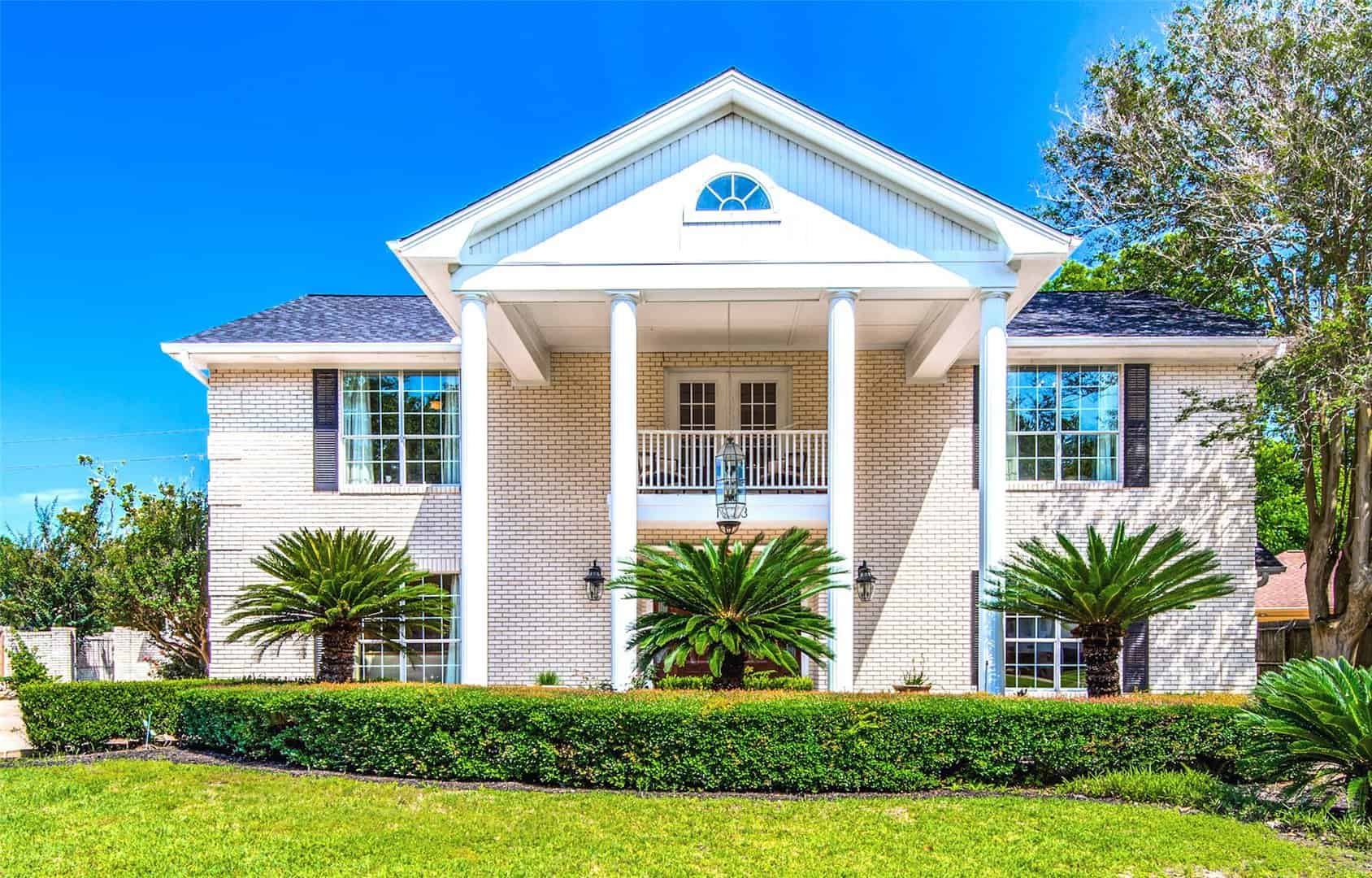 Homes for Sale in Sugar Creek in Sugar Land TX