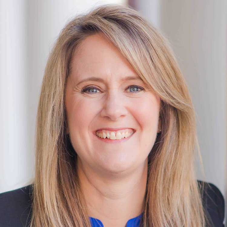 Tina Regan