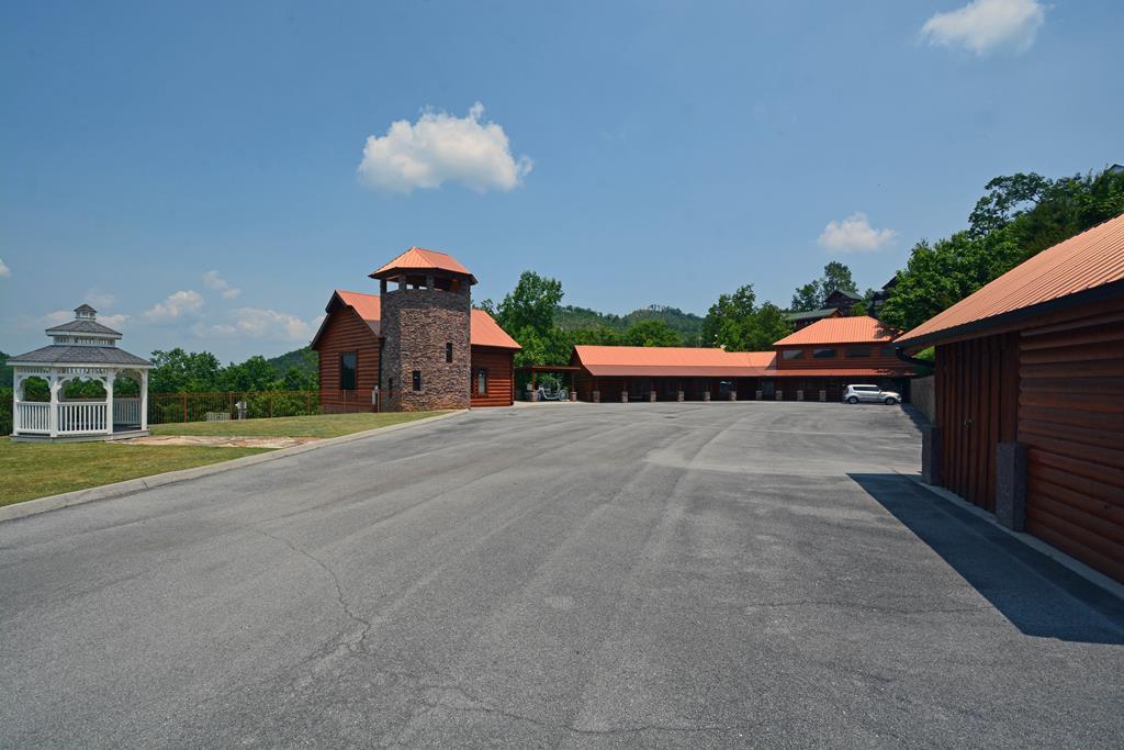 Commercial Real Estate for Sale in Sevierville TN