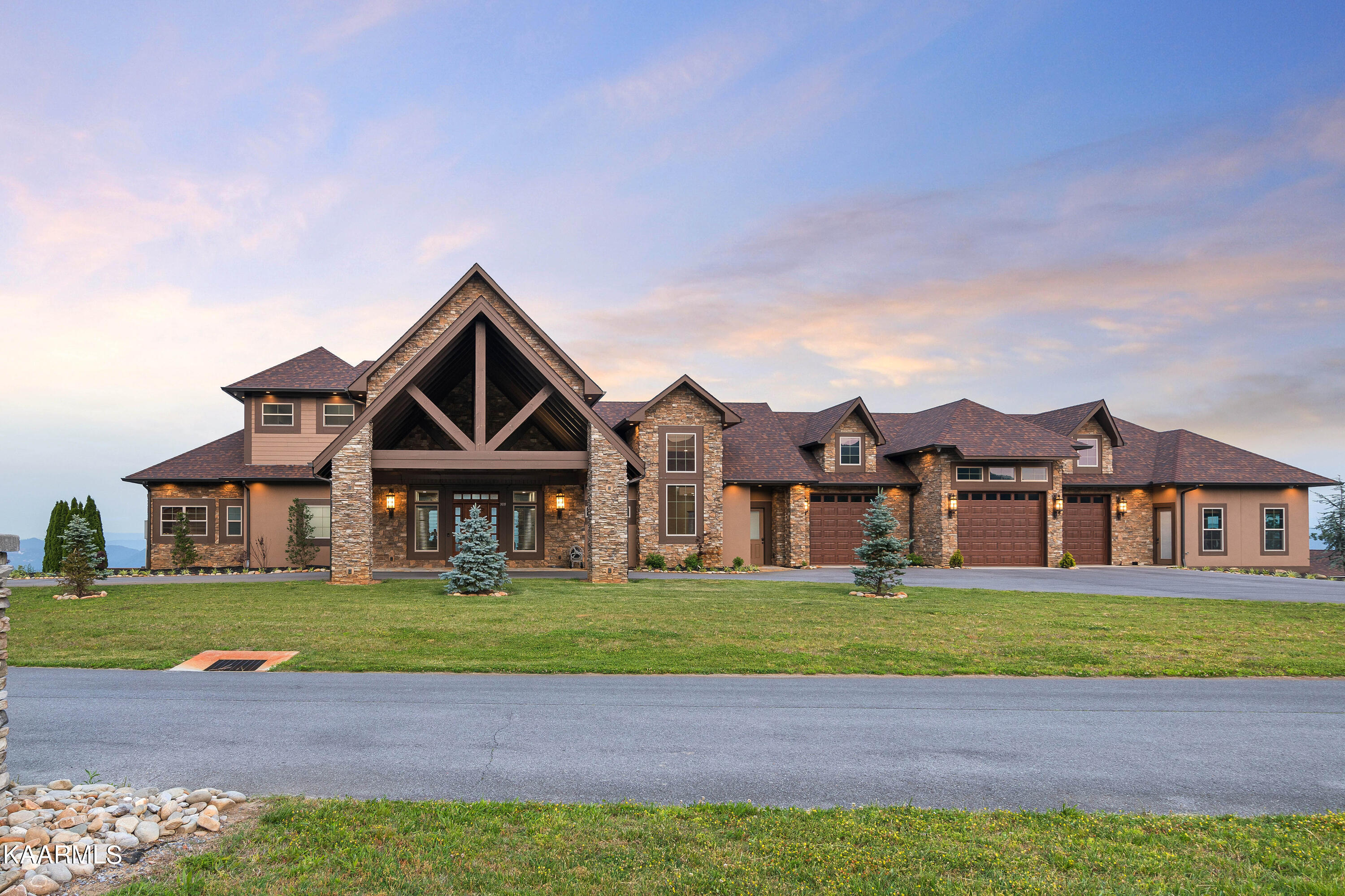 Luxury Homes for Sale in Sevierville TN