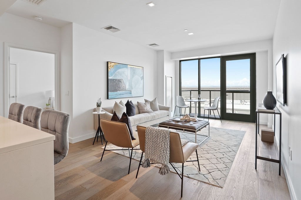 Listings for Aram Smith