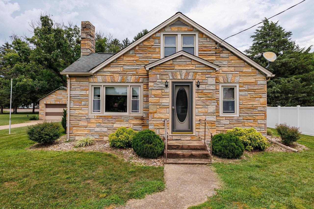 Listings for Kelsey Swartzentruber