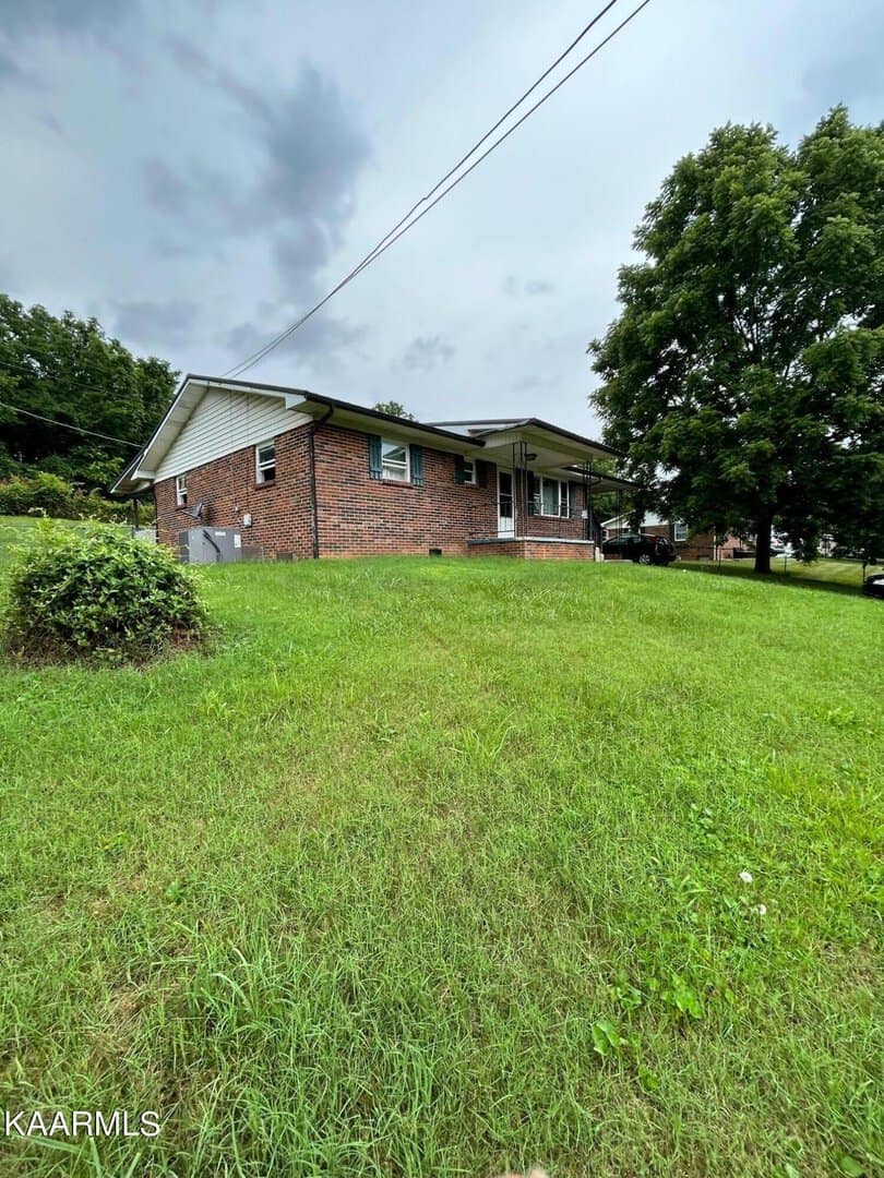 Listings for Brantley Taylor