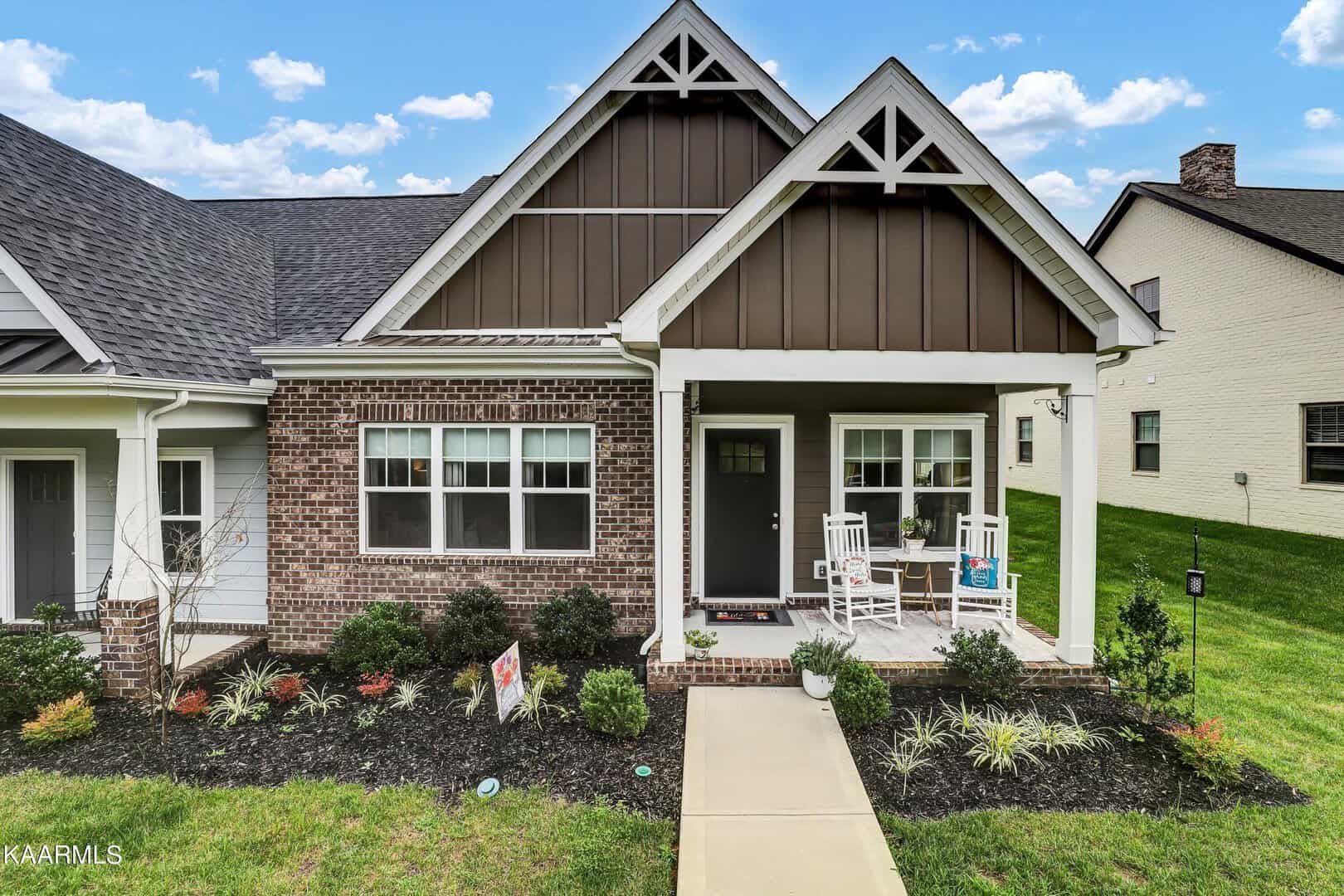 Townhomes for Sale in Farragut TN